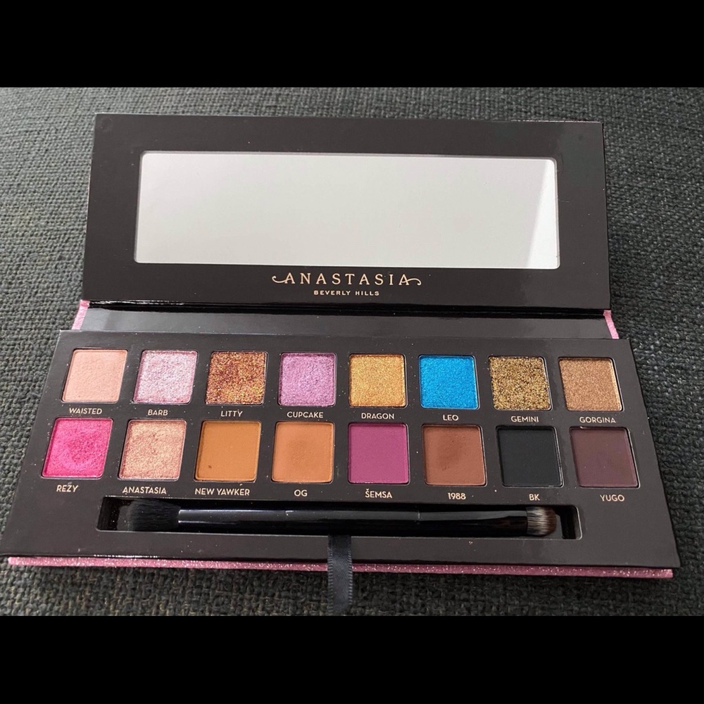 ABH Amrezy palette